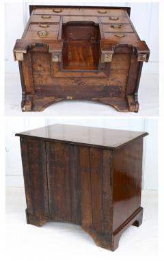 George II Walnut Kneehole Desk - 1867711