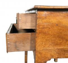 George II Walnut Lowboy - 4359273