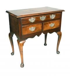 George II Walnut Lowboy - 4474340