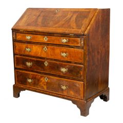 George II Walnut Slant Lid Desk - 2449541