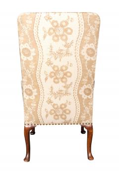 George II Walnut Wing Chair - 4706600