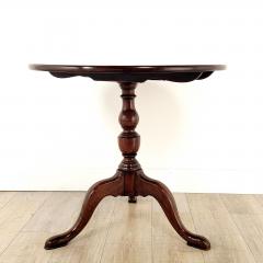 George III English Mahogany Tilt Table circa 1780 - 2979078