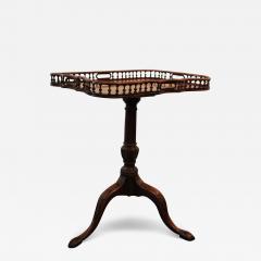 George III Gallery Tripod Tilt Top Table - 3281673