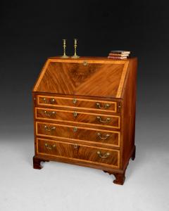 George III Mahogany Burr Yew Wood Bureau - 4312595