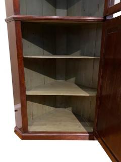 George III Mahogany Corner Cabinet - 3787048