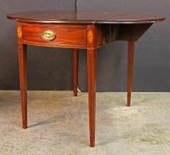 George III Mahogany Pembroke Table - 2134915