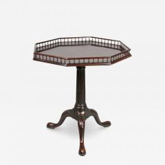 George III Mahogany Tea Table - 3800186