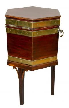 George III Mahogany and Brass Wine Cooler - 4137708