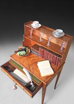 George III Satinwood Bonheur du Jour - 4478133