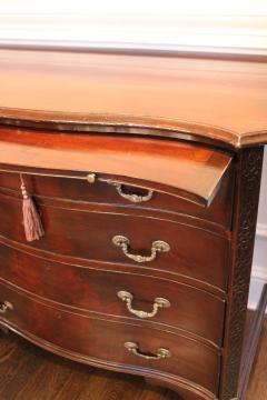 George III Serpentine Chest of Drawers - 3167883