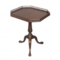 George III Style Mahogany Tilt Top Table - 3786355