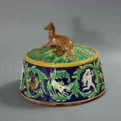 George Jones Majolica Deer Game Pie Dish and Liner - 3996433