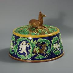 George Jones Majolica Deer Game Pie Dish and Liner - 3996437