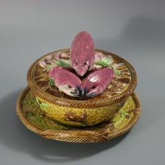 George Jones Majolica Lobster Dish - 4242933