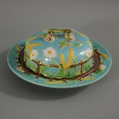 George Jones Majolica Muffin Dish and Cover - 3234085