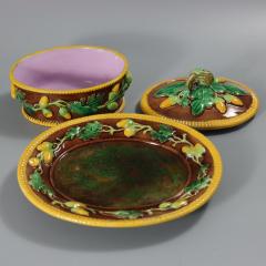 George Jones Majolica Oak and Acorns Box - 4414038