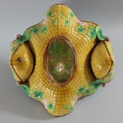 George Jones Majolica Yellow Basket Rare  - 2255464