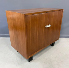 George Nelson George Nelson Early Walnut Two Door Cabinet for Herman Miller Mid Century - 2537258