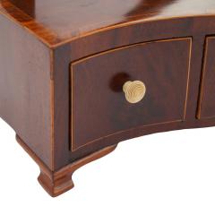 George lIl mahogany swinger shield dressing mirror on a serpentine box stand - 3279137
