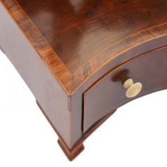 George lIl mahogany swinger shield dressing mirror on a serpentine box stand - 3279184