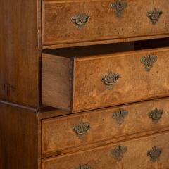 Georgian Burr Walnut Chest on Chest - 3628322