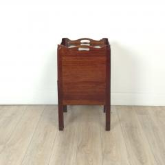 Georgian Mahogany Tray Top Bedside Commode England circa 1800 - 4153044
