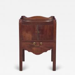 Georgian Mahogany Tray Top Bedside Commode England circa 1800 - 4153088