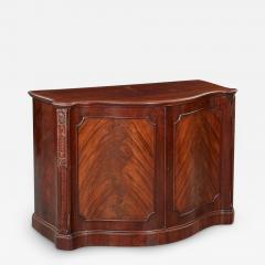 Georgian Serpentine Cabinet - 2841081