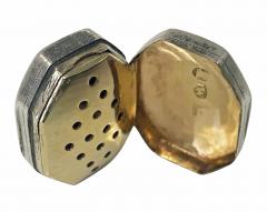 Georgian Silver Vinaigrette very small in size Joseph Willmore Birmingham 1814 - 4237497