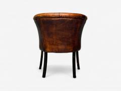 Georgian Style Distressed Brown Leather Stained Wood Tub Chair USA 1960s - 4132589