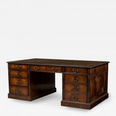 Georgian style mahogany kneehole desk - 4649602