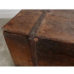 German 16th Century Oak Coffer - 4643052
