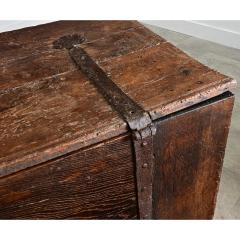 German 16th Century Oak Coffer - 4643055