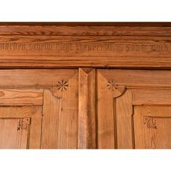 German 19th Century Pine Armoire - 3909304