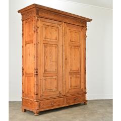 German 19th Century Pine Armoire - 3909370