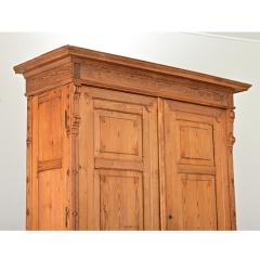 German 19th Century Pine Armoire - 3909377