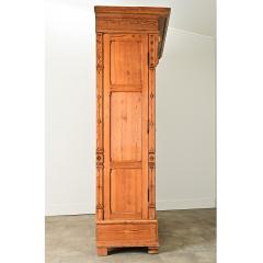 German 19th Century Pine Armoire - 3909396