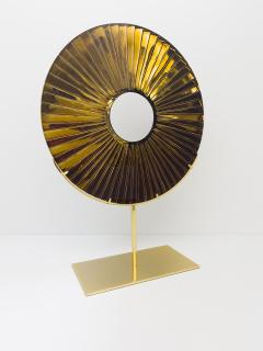 Ghir Studio Eye Sculpture Amber Glass D 40cm Gold plated Brass structure by Ghir Studio - 3217852