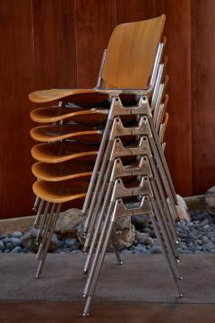 Giancarlo Piretti Set of Six 1960s Giancarlo Piretti Stackable Chairs for Castelli - 1012328