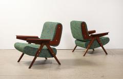 Gianfranco Frattini Pair of 831 Lounge Chairs by Gianfranco Frattini for Cassina - 4379077