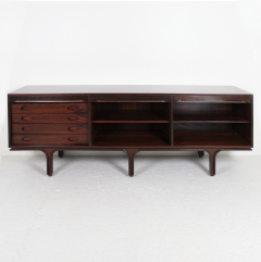 Gianfranco Frattini ROSEWOOD SIDEBOARD by Gianfranco Frattini for Bernini 1957  - 4522296