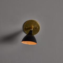Gino Sarfatti 1960s Gino Sarfatti Model 26b Black and Brass Wall Lamp for Arteluce - 4633073