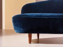 Gio Ponti Curved sofa in wood and velvet upholstery Italy 1950s - 3946954