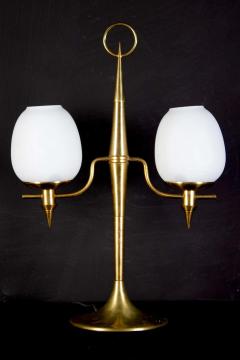 Gio Ponti Elegant Brass and Opaline Murano Glass Table Lamp Attributed to Gio Ponti - 1561704