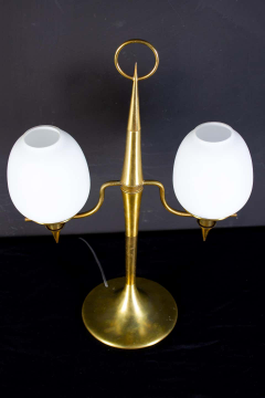 Gio Ponti Elegant Brass and Opaline Murano Glass Table Lamp Attributed to Gio Ponti - 1561710