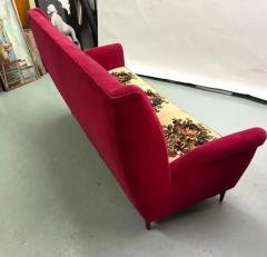 Gio Ponti Italian Mid Century Modern Neoclassical Sofa by Gio Ponti for ISA Bergamo - 3248132