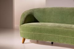 Gio Ponti Large curved sofa in wood and green velvet in the style of Gio Ponti Italy 1950s - 4190093