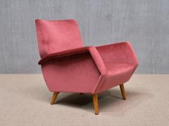 Gio Ponti Pair of Gio Ponti Armchairs in Coral Red Velvet and Beech Asko Finland 1957 - 3966621