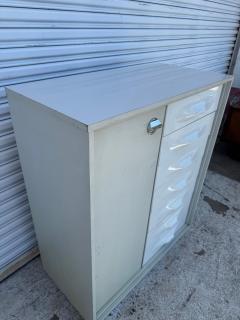 Giovanni Maur For Treco Gray Lacquer and White Acrylic Bachelors Chest - 4375855