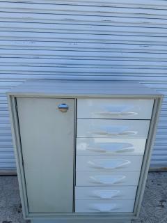 Giovanni Maur For Treco Gray Lacquer and White Acrylic Bachelors Chest - 4375903